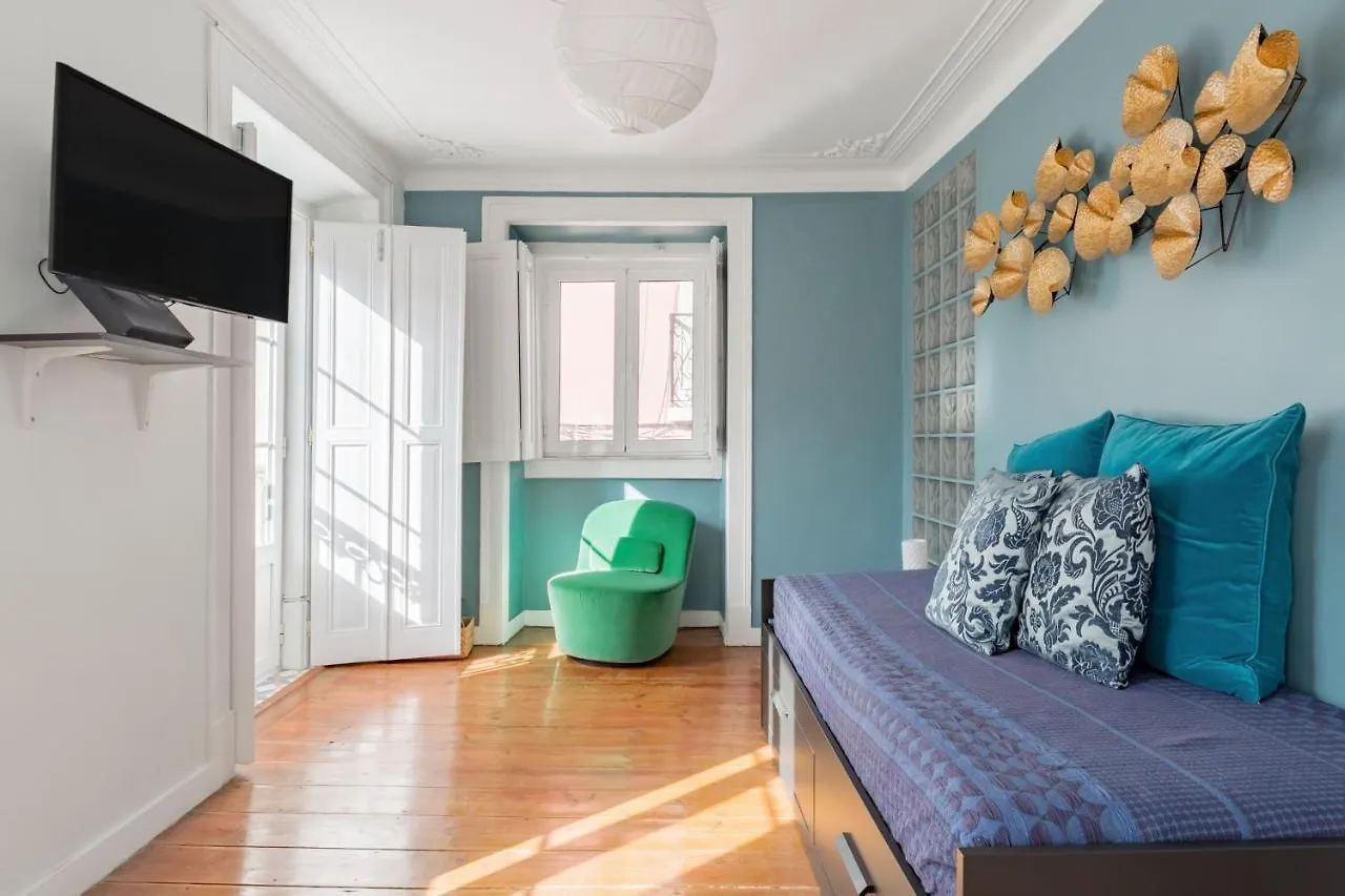 Avenida Da Liberdade Area, Bright And Newly Renovated 2 Bedroom Apartment, Lisbon Historical Center Апартаменты