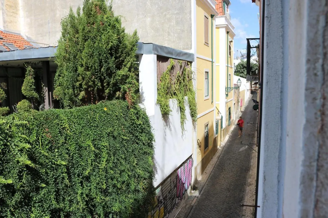 Апартаменты Avenida Da Liberdade Area, Bright And Newly Renovated 2 Bedroom Apartment, Lisbon Historical Center