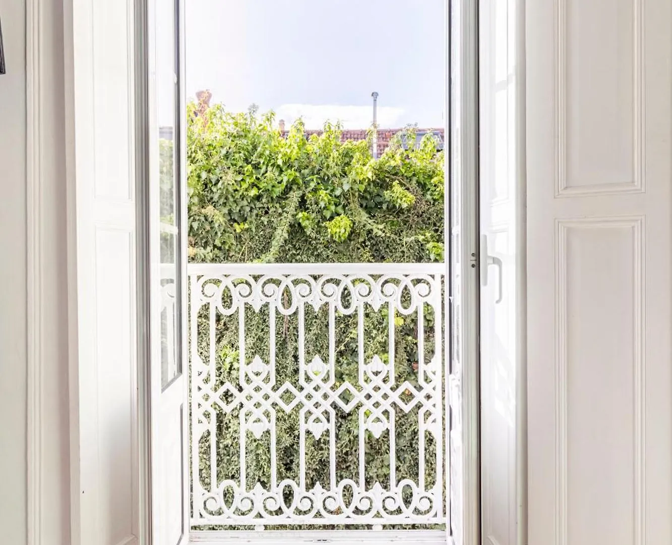 Avenida Da Liberdade Area, Bright And Newly Renovated 2 Bedroom Apartment, Lisbon Historical Center 0*,