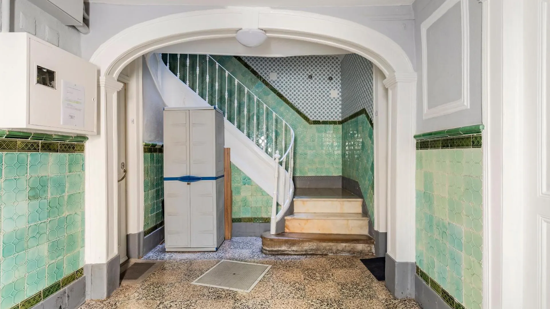 Avenida Da Liberdade Area, Bright And Newly Renovated 2 Bedroom Apartment, Lisbon Historical Center Португалия